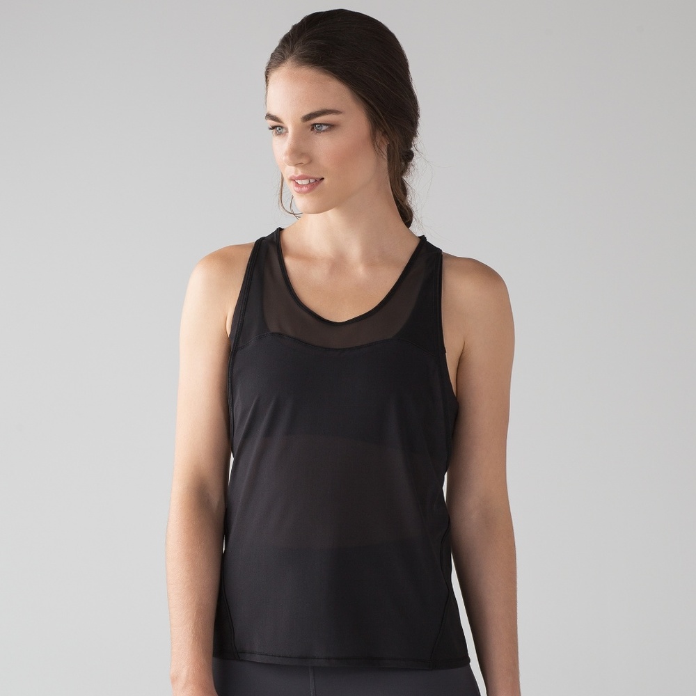 NWT Lululemon Light N Breezy Tank Size 10
